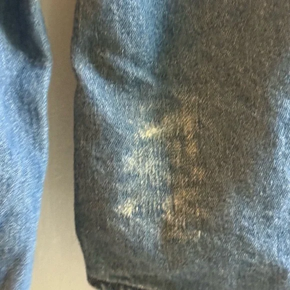 Miley Cyrus & Max Azria Blue Shirt - Picture 6 of 9